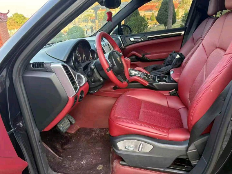 揭阳14年保时捷卡宴7