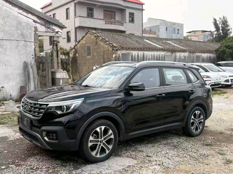 揭阳18年起亚智跑2