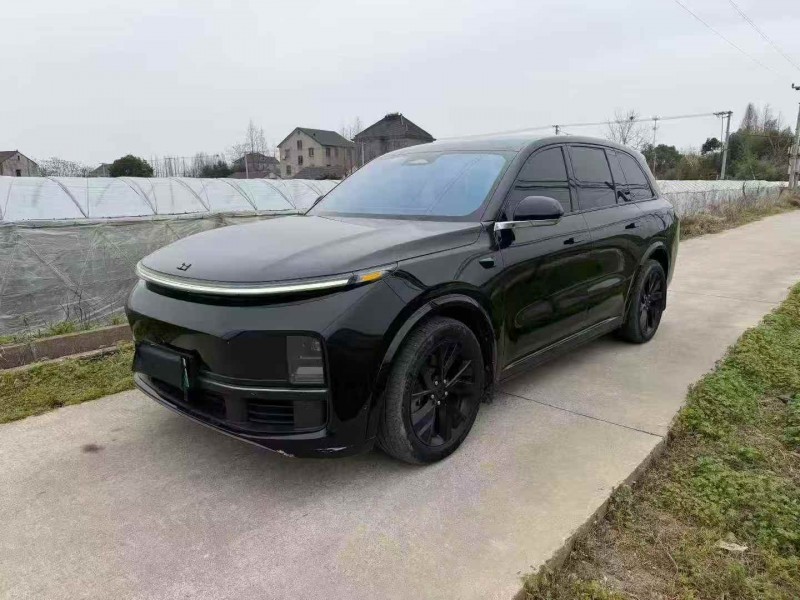 嘉兴23年理想L82