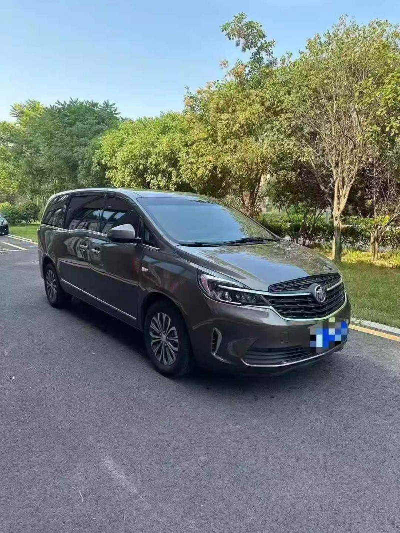 烟台21年别克GL82