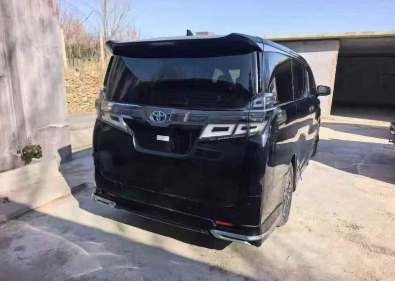 济宁21年丰田威尔法6