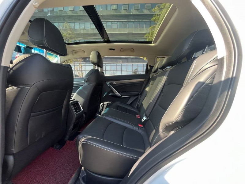 东莞20年吉利博越6