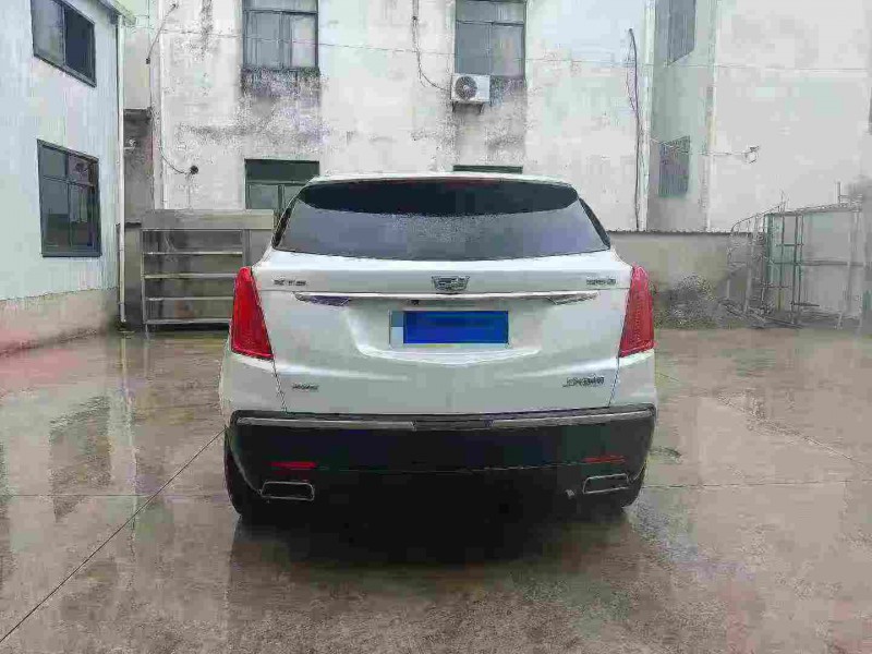 淮北17年凯迪拉克XT56