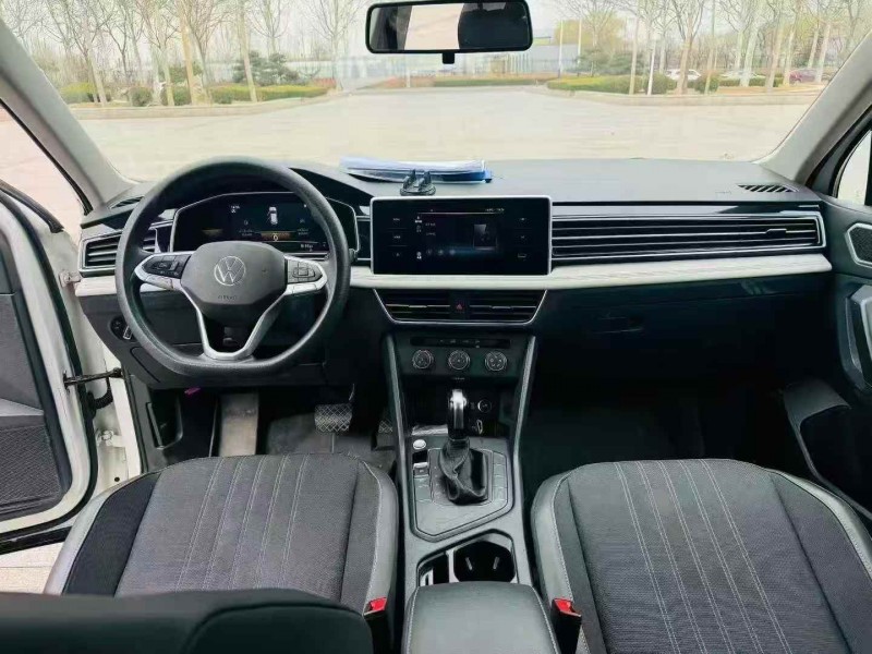 东营22年大众途观5