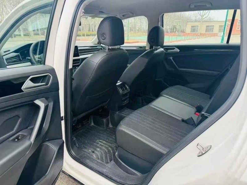 东营22年大众途观6