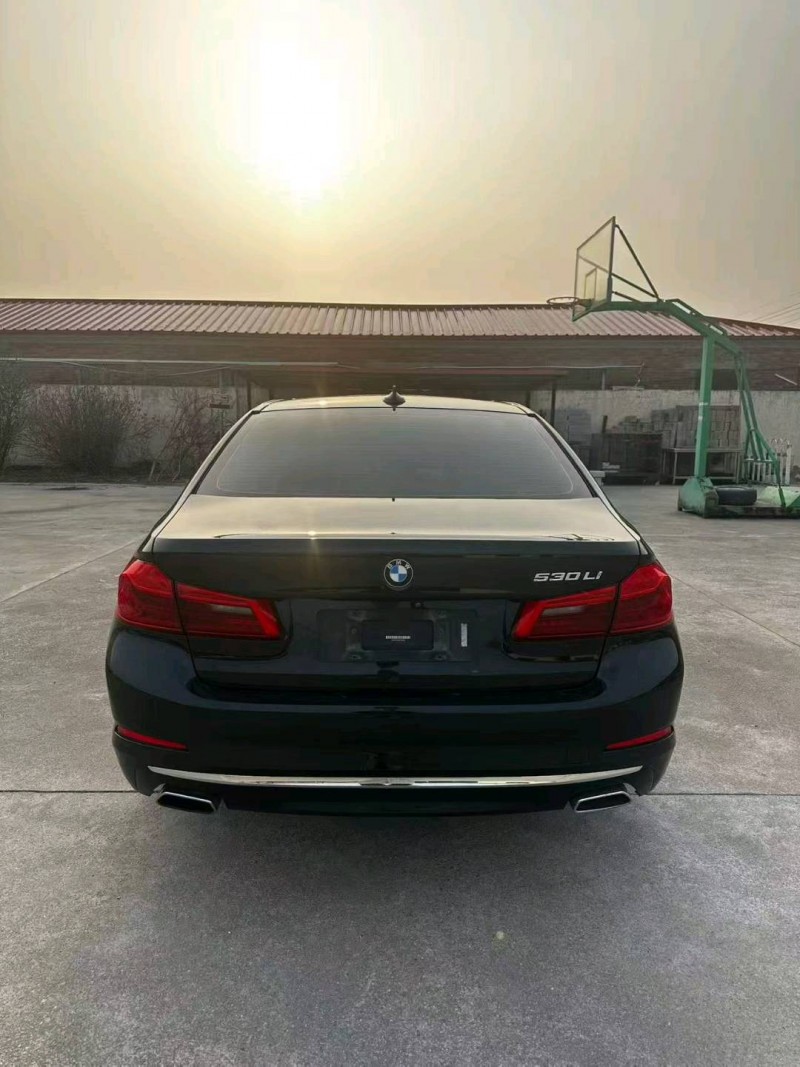 天津19年宝马5系3