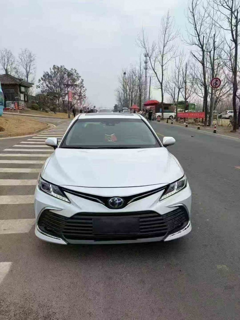 枣庄21年丰田凯美瑞1
