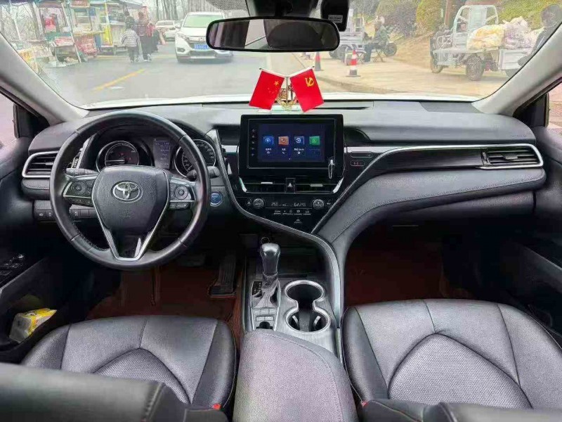 枣庄21年丰田凯美瑞5