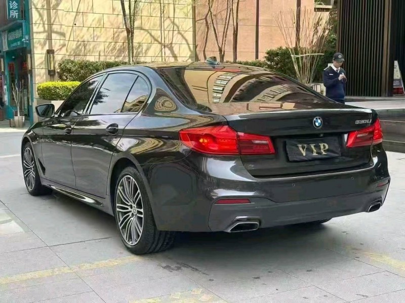 重庆19年宝马5系7