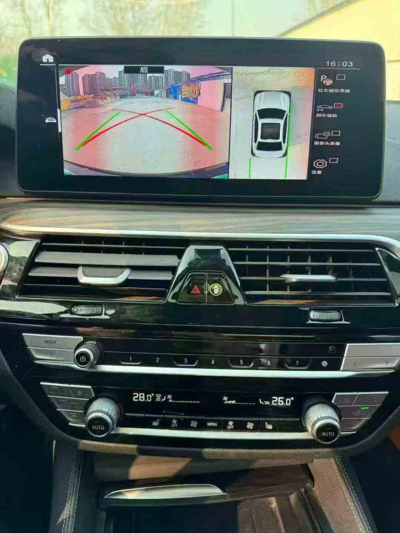 济宁22年宝马5系6