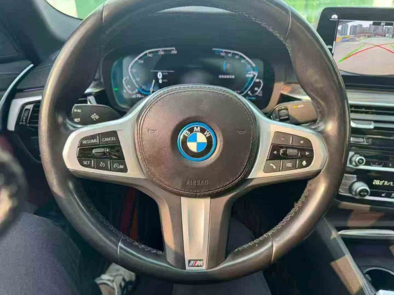 济宁22年宝马5系7