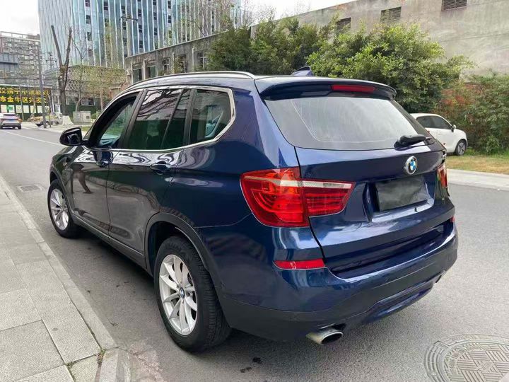 成都17年宝马X36