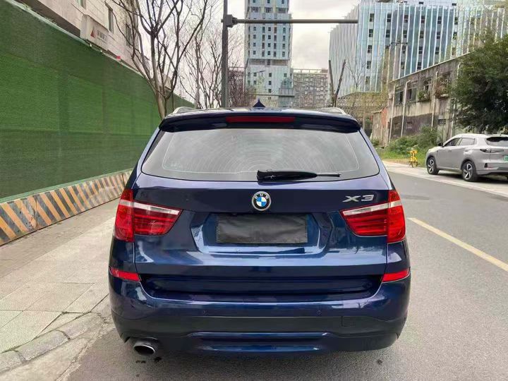 成都17年宝马X39