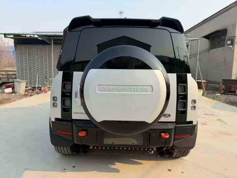 淄博23年路虎卫士9