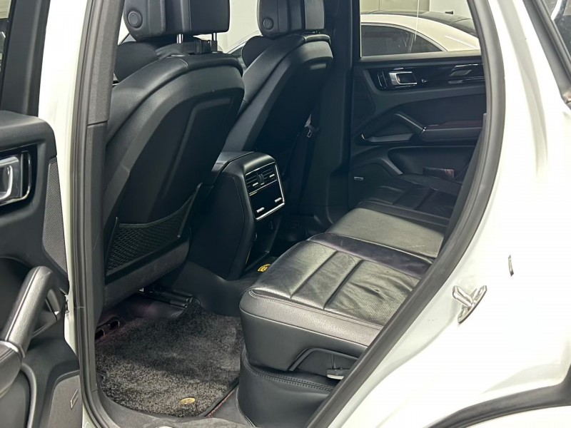 深圳20年保时捷卡宴2