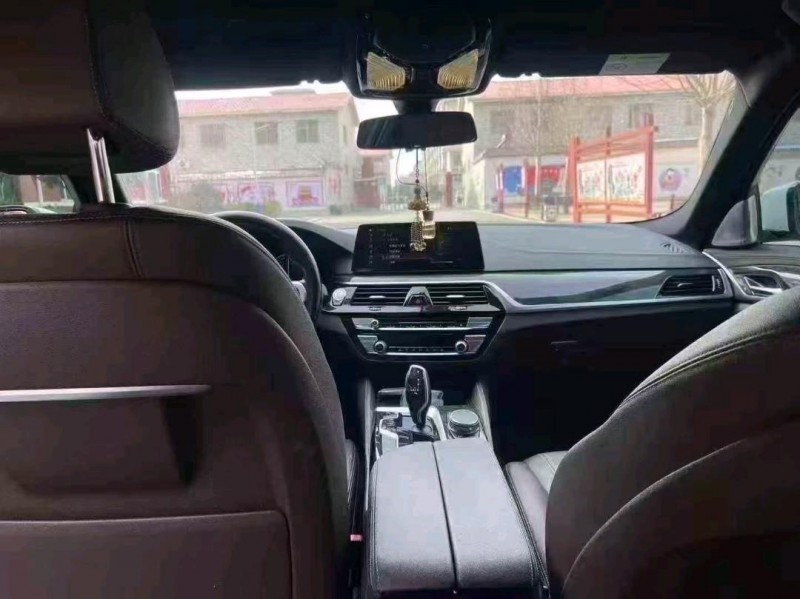 安陽19年寶馬5系8