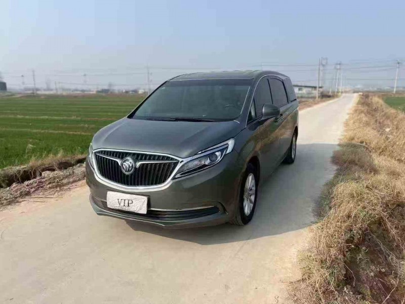 东营19年别克GL82