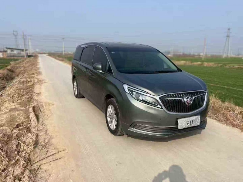 东营19年别克GL83