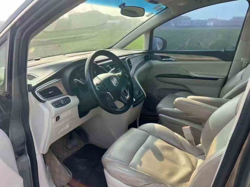 东营19年别克GL86