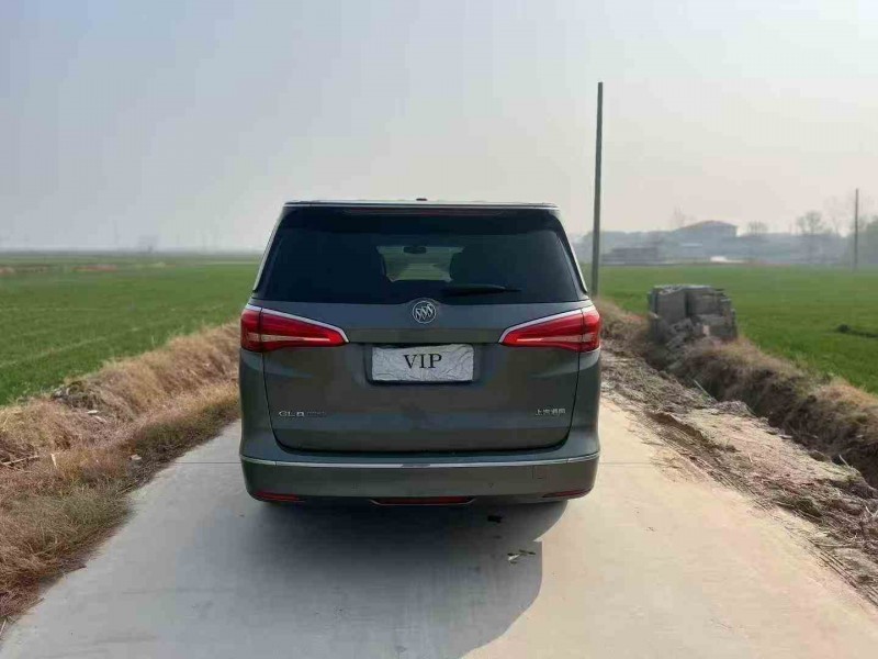 东营19年别克GL89