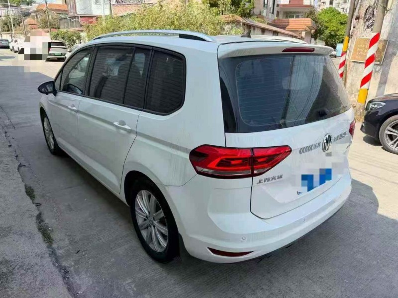 湛江17年大众途安8