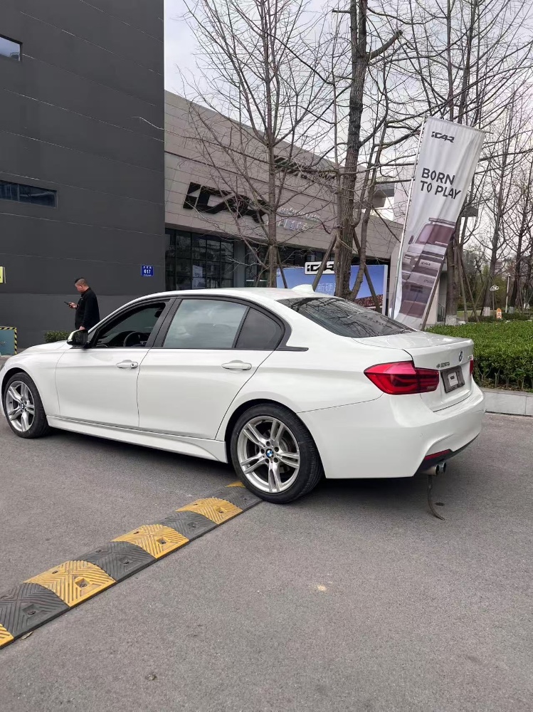 成都16年宝马3系2