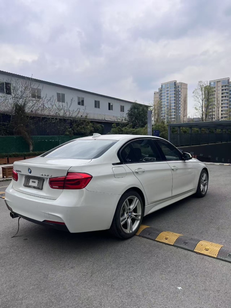 成都16年宝马3系3