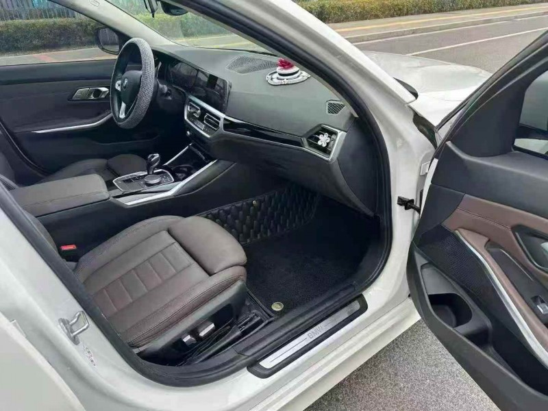 淮南21年宝马3系4