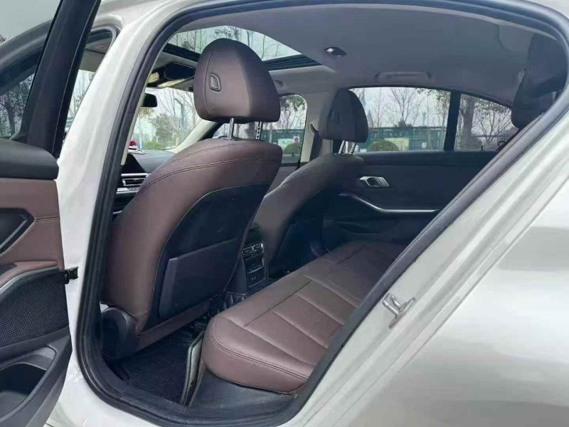 淮南21年宝马3系6