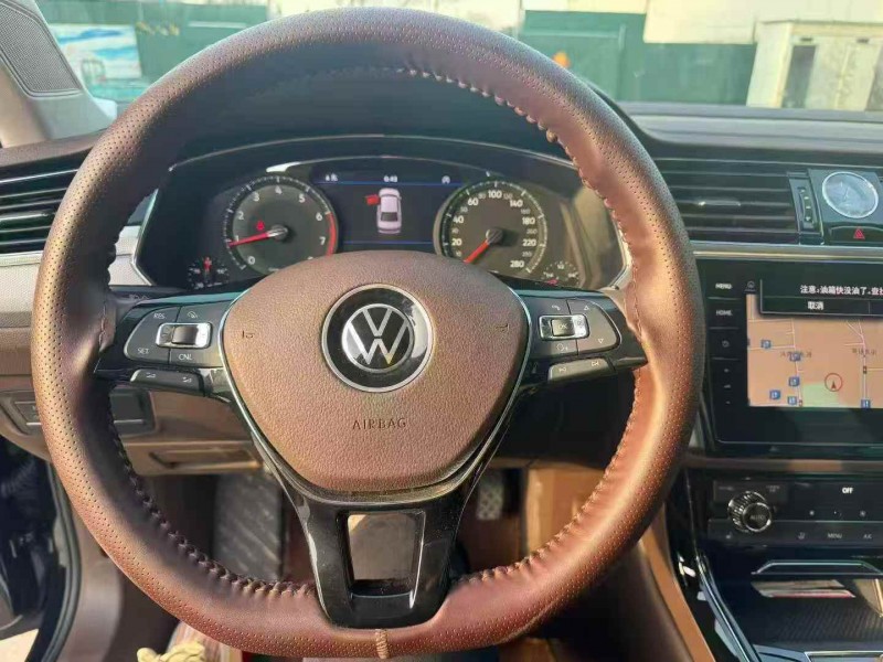 济宁22年大众辉昂8