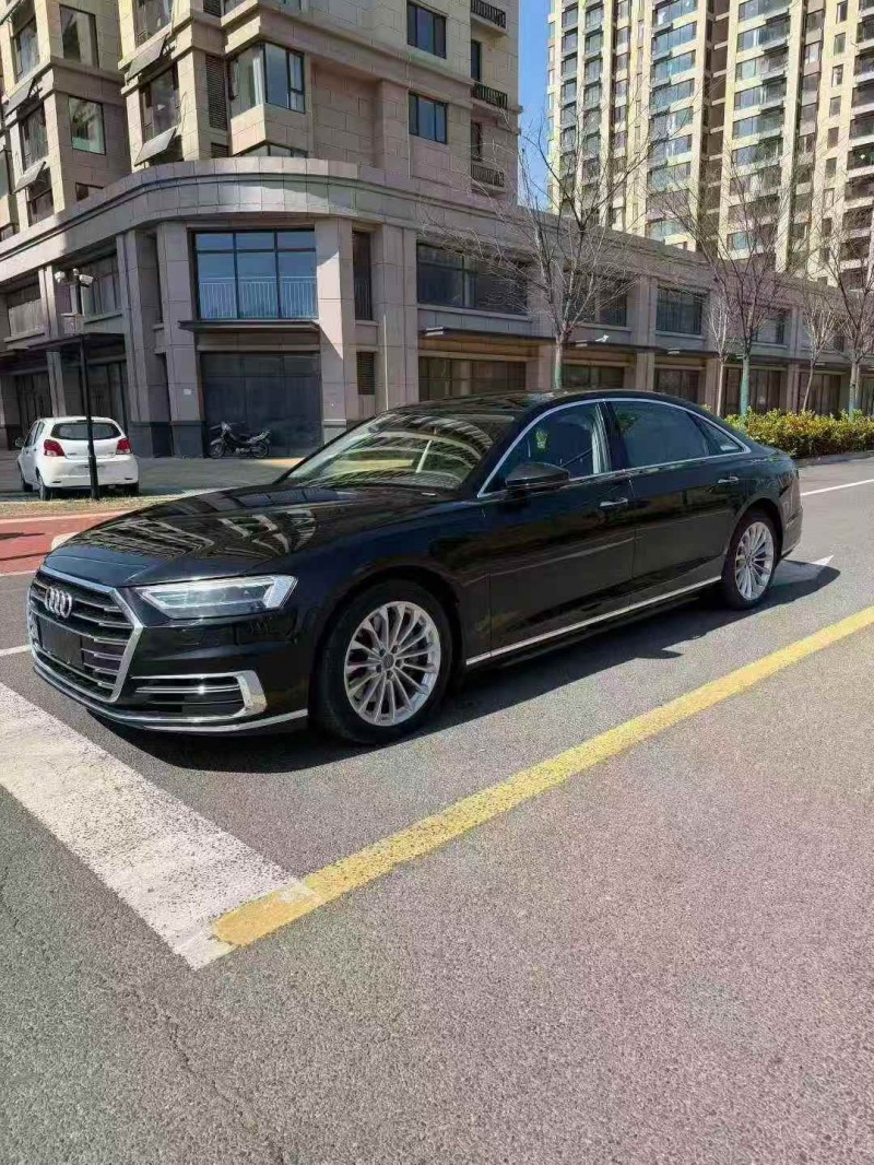 潍坊18年奥迪A8L3