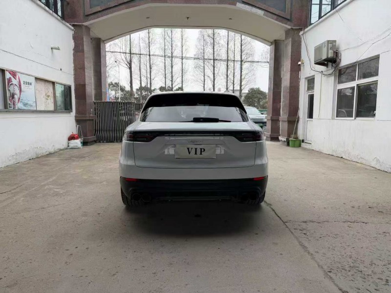 徐州18年保時捷卡宴9