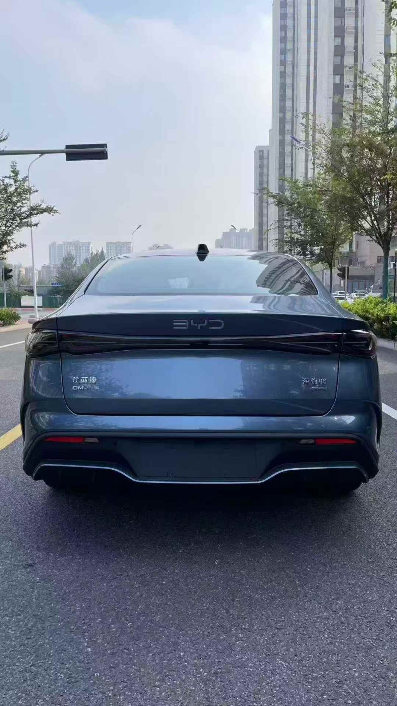 濟寧25年比亞迪海豹9