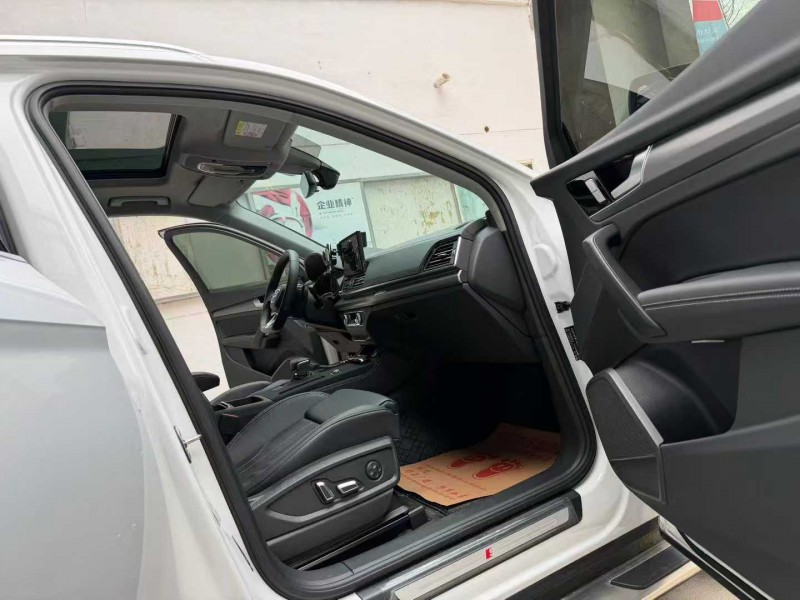 徐州25年奥迪Q56