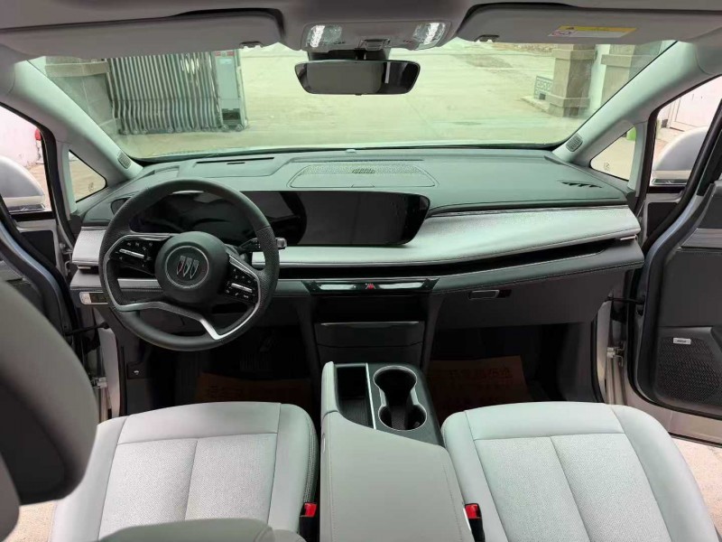 徐州25年别克GL85