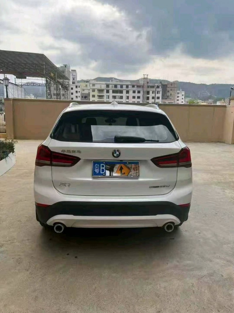 防城港22年宝马X19