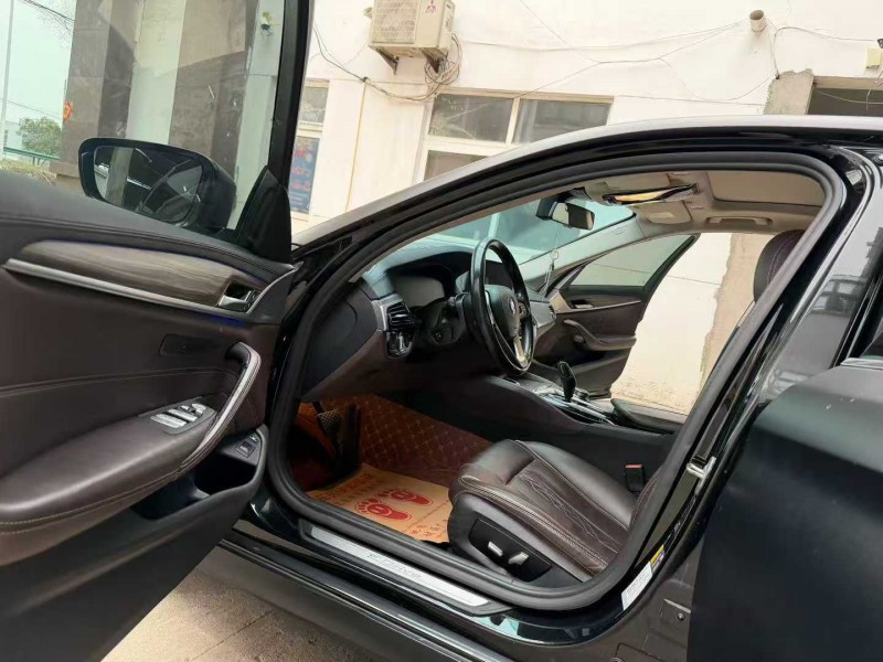 徐州19年寶馬5系4