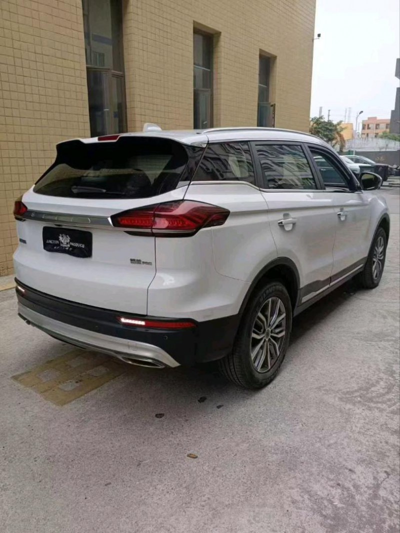 廣州21年吉利博越9