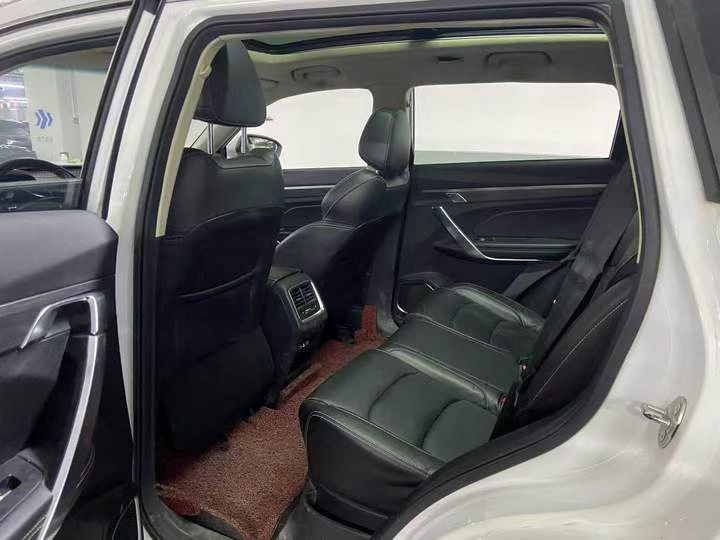 成都20年吉利博越4