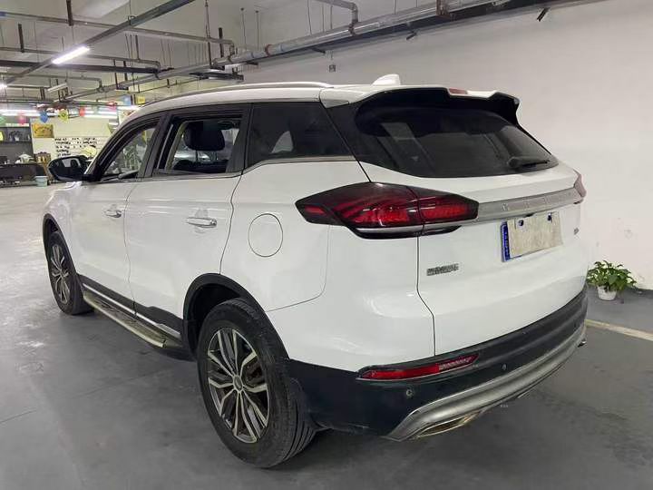 成都20年吉利博越6