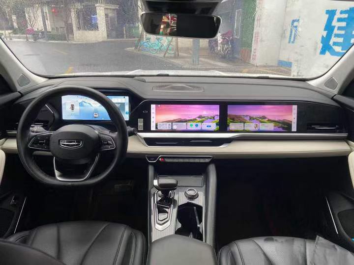 成都23年吉利星越5