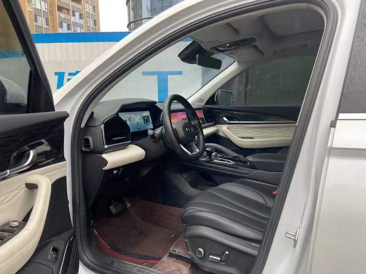 成都23年吉利星越6