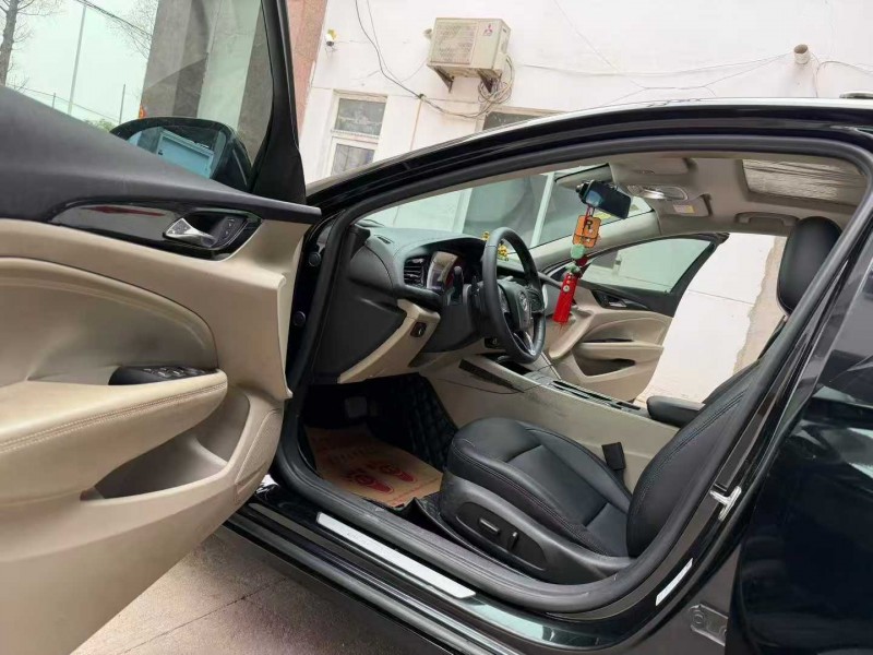 徐州21年别克君威4