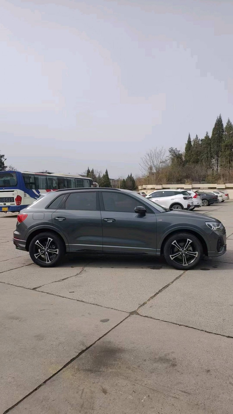 唐山21年奧迪Q33