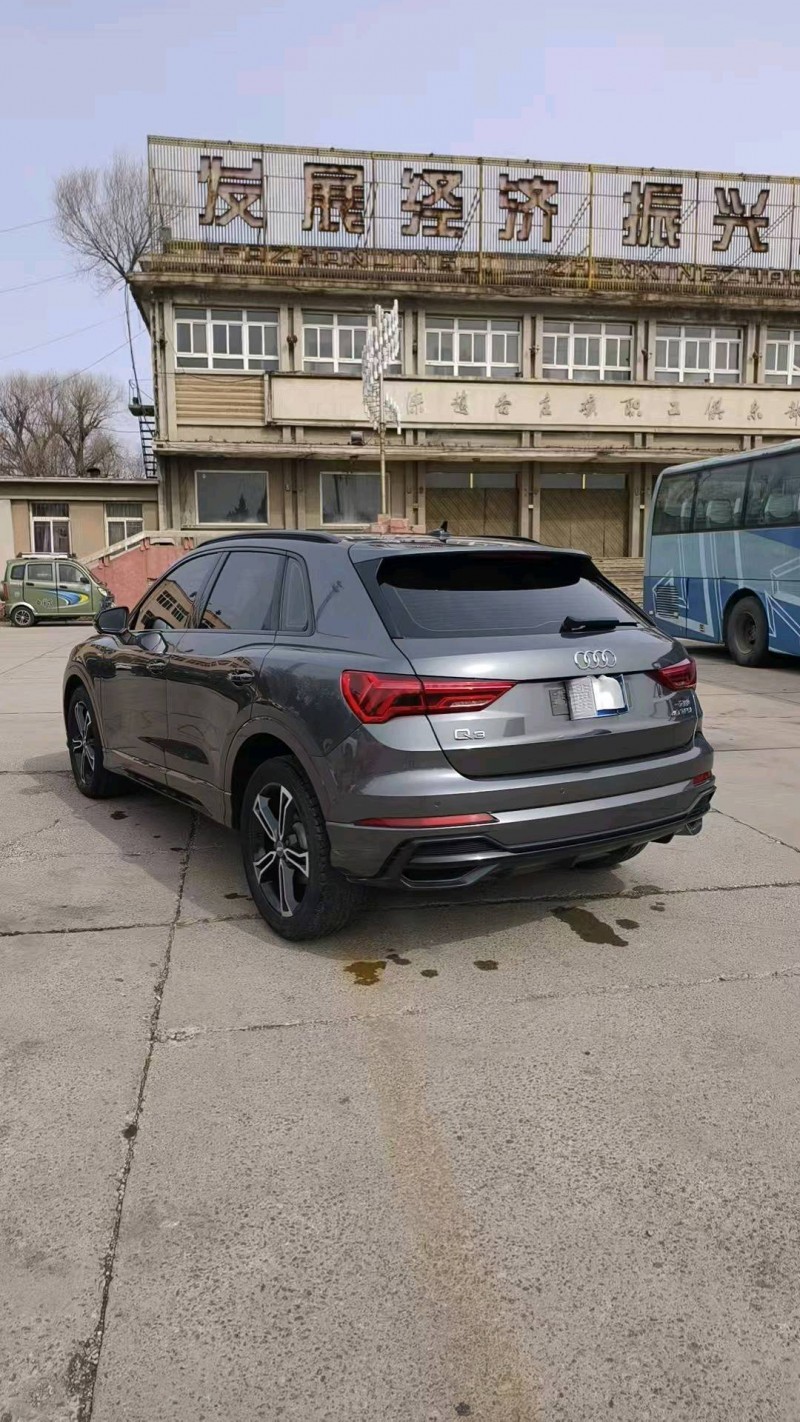 唐山21年奧迪Q37