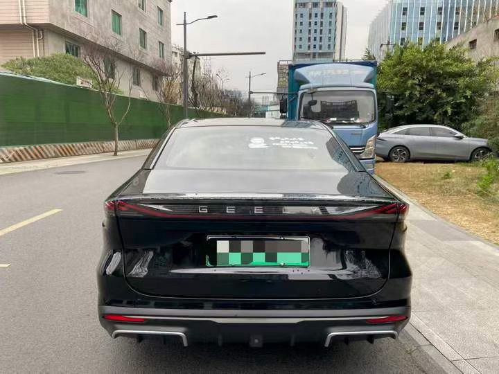 成都24年吉利银河9