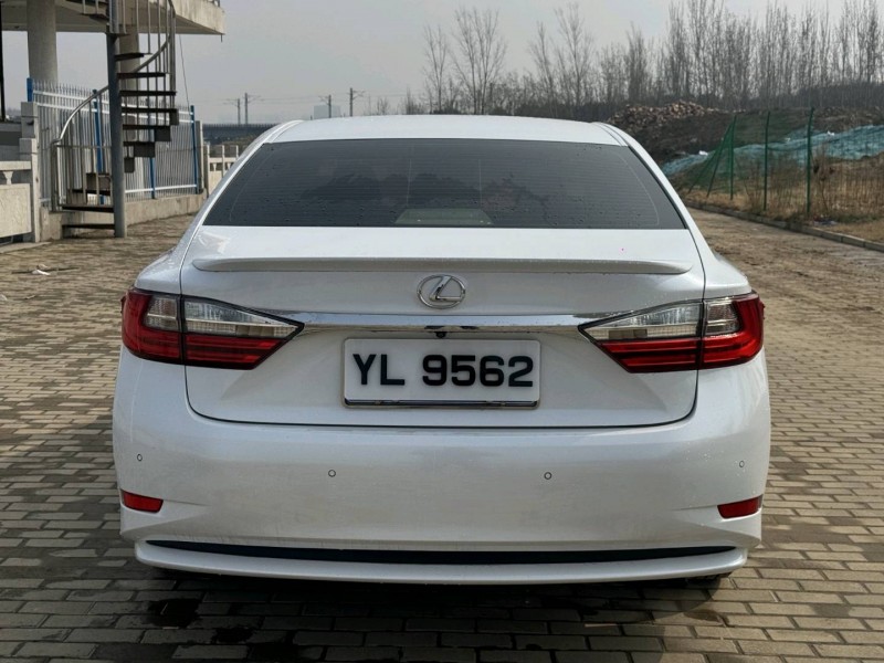 平顶山17年雷克萨斯ES4