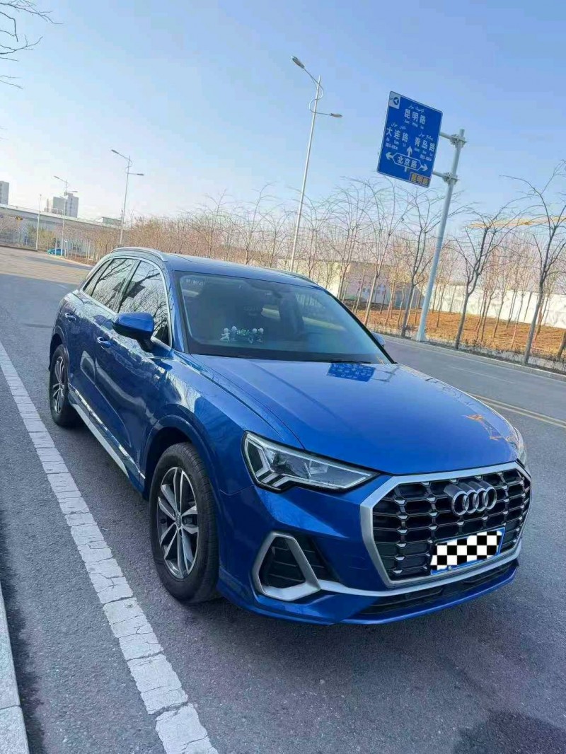 青岛21年奥迪Q33