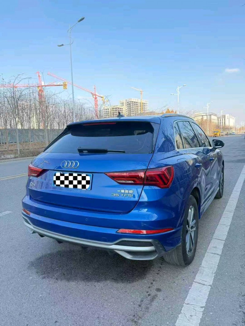 青岛21年奥迪Q34