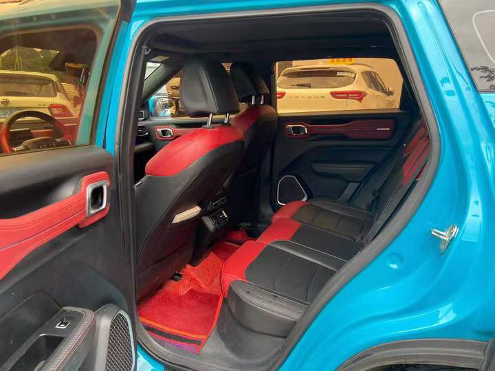 成都21年吉利icon5